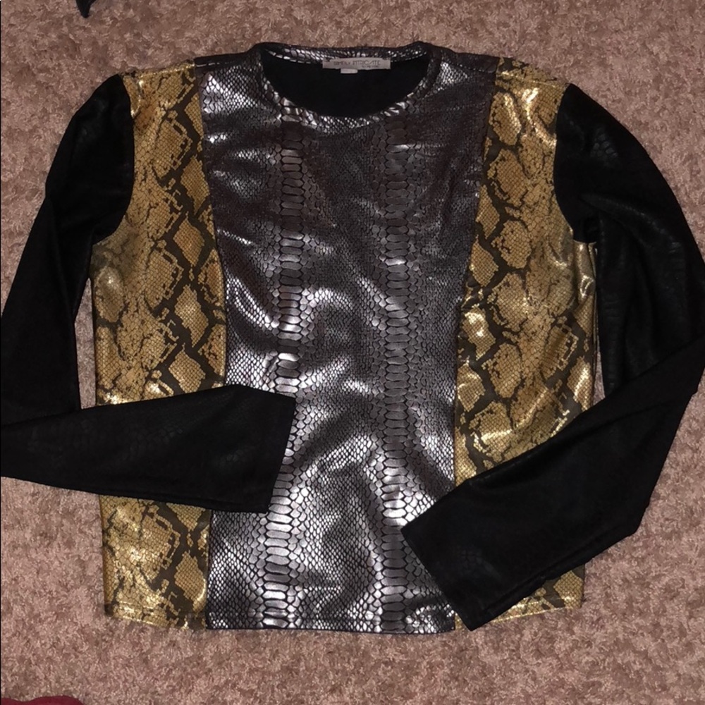 Simply Intricate Sz Medium Animal Print Shirt